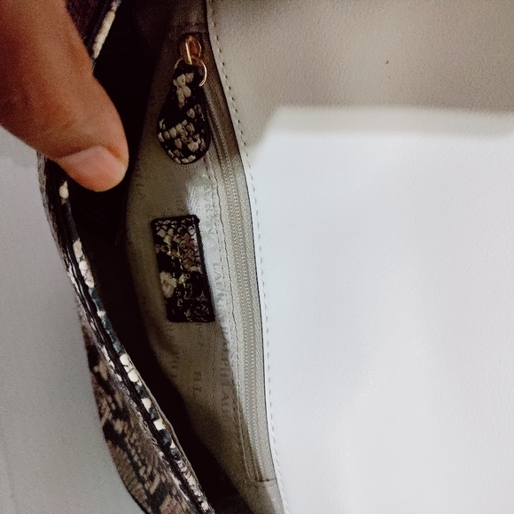 Ralph Lauren snake print crossbody bag - Picture 8 of 8